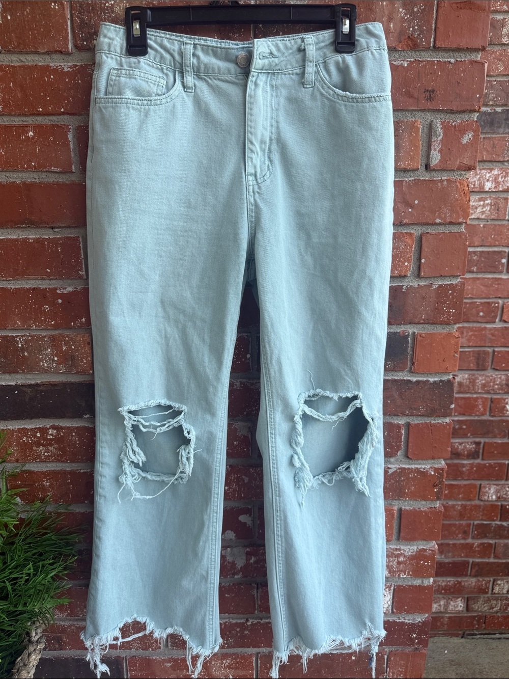 Vervet Mint Distressed Women’s Jeans - Casual Ripped Knee Design